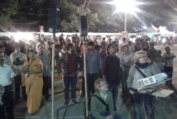 taz: Mobiles Kino. Kino auf Bambusstäben